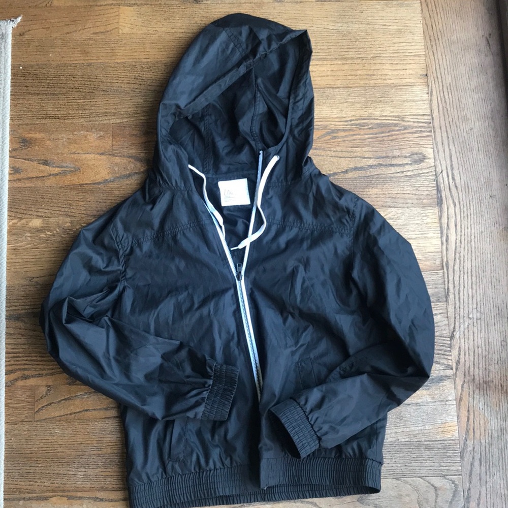 Zine Black Windbreaker